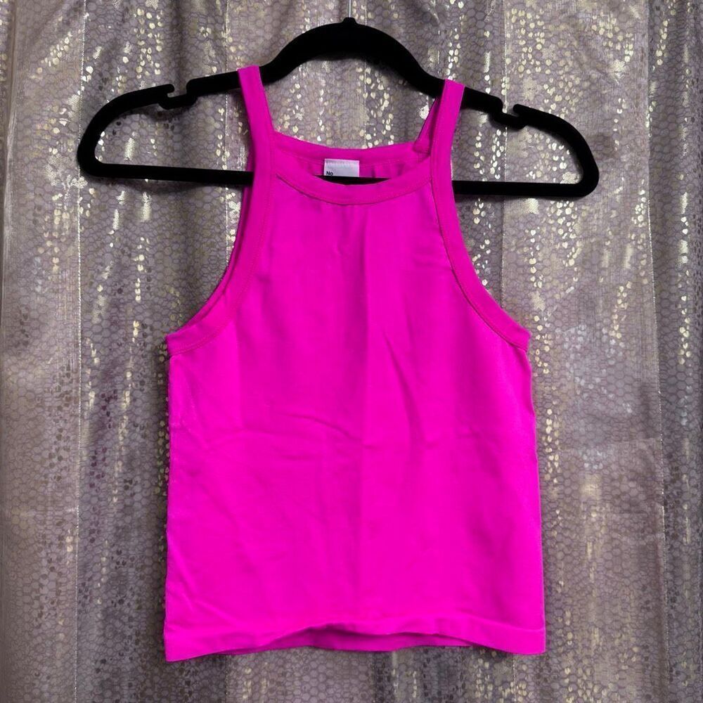 No Boundaries Seamless High Neck Neon Bright Pink Cropped Tank Top Medium